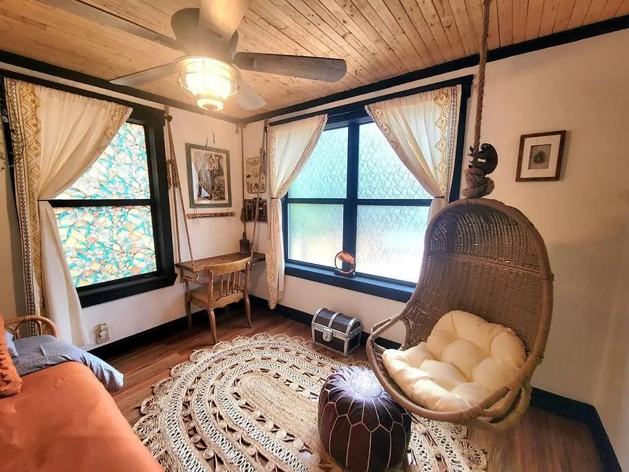 Cozy Af Jungle-House Hideaway Villa Tampa United States